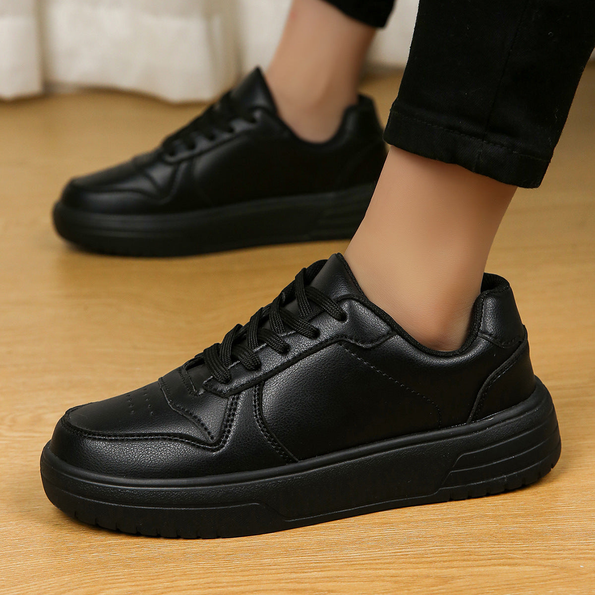 Men's Breathable Leather Sports Shoes | Ideal for Spring & Autumn